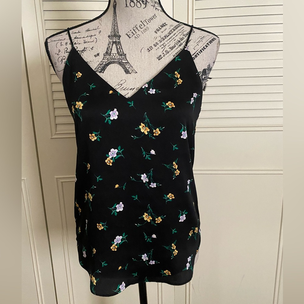 Express black floral v-neck tank top sleeveless